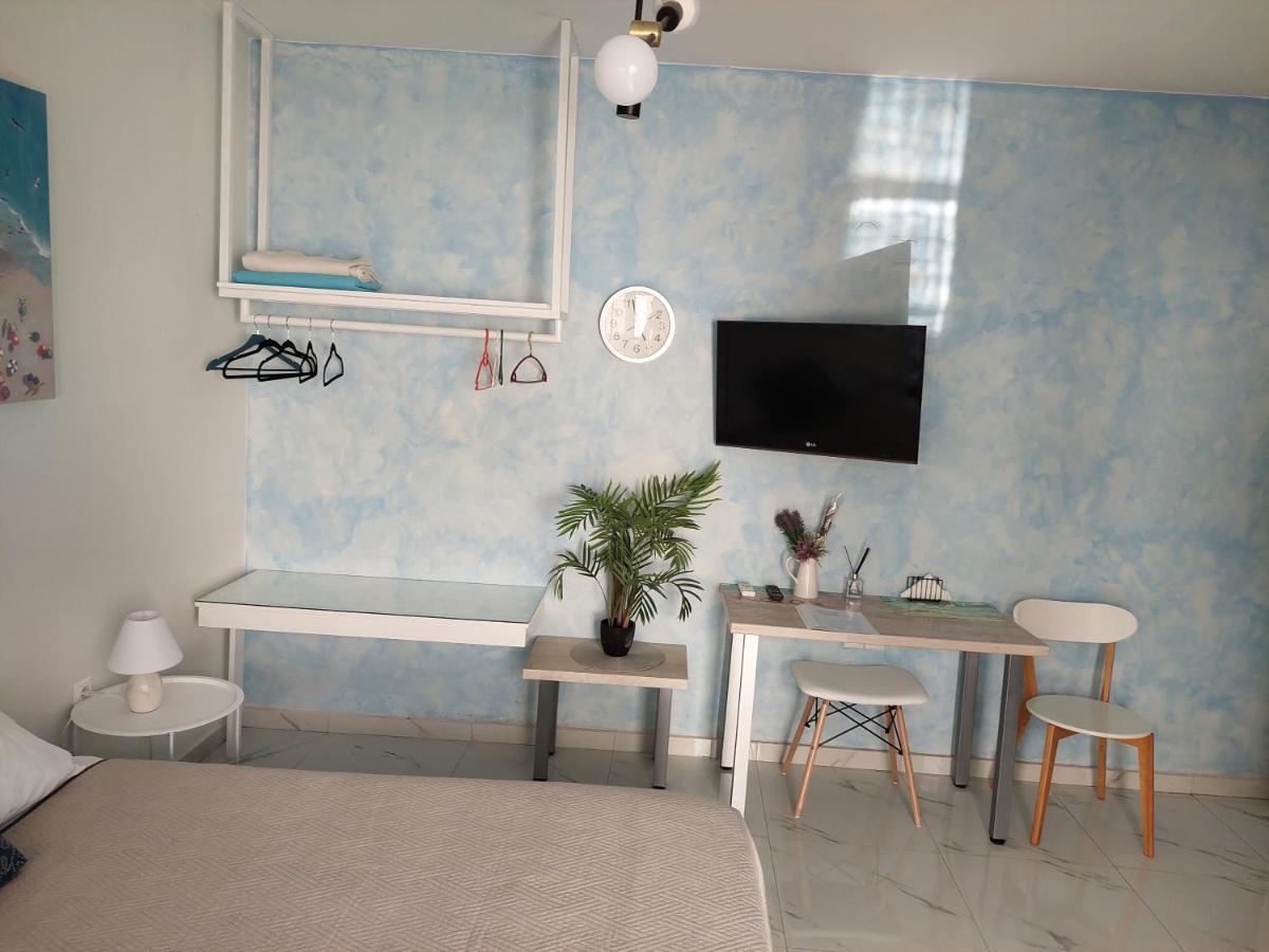 The Sky Yard Eclectic Studios Rhodes City Exterior foto